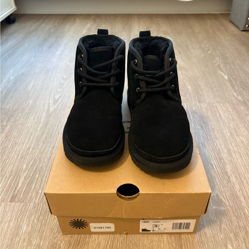 UGG Classic Neumel Boots